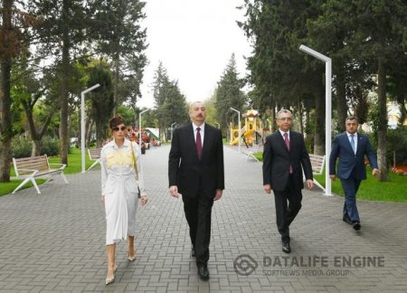 İlham Əliyev və xanımı Atatürk prospektindəki parkda - FOTO