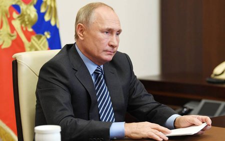 Putin Qarabağla bağlı daha bir fərman imzaladı