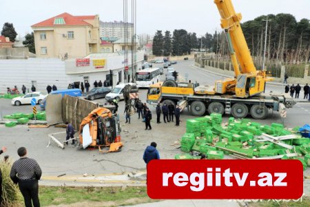 Yük maşını 10 metr hündürlükdən aşıb - Ağır yaralı var